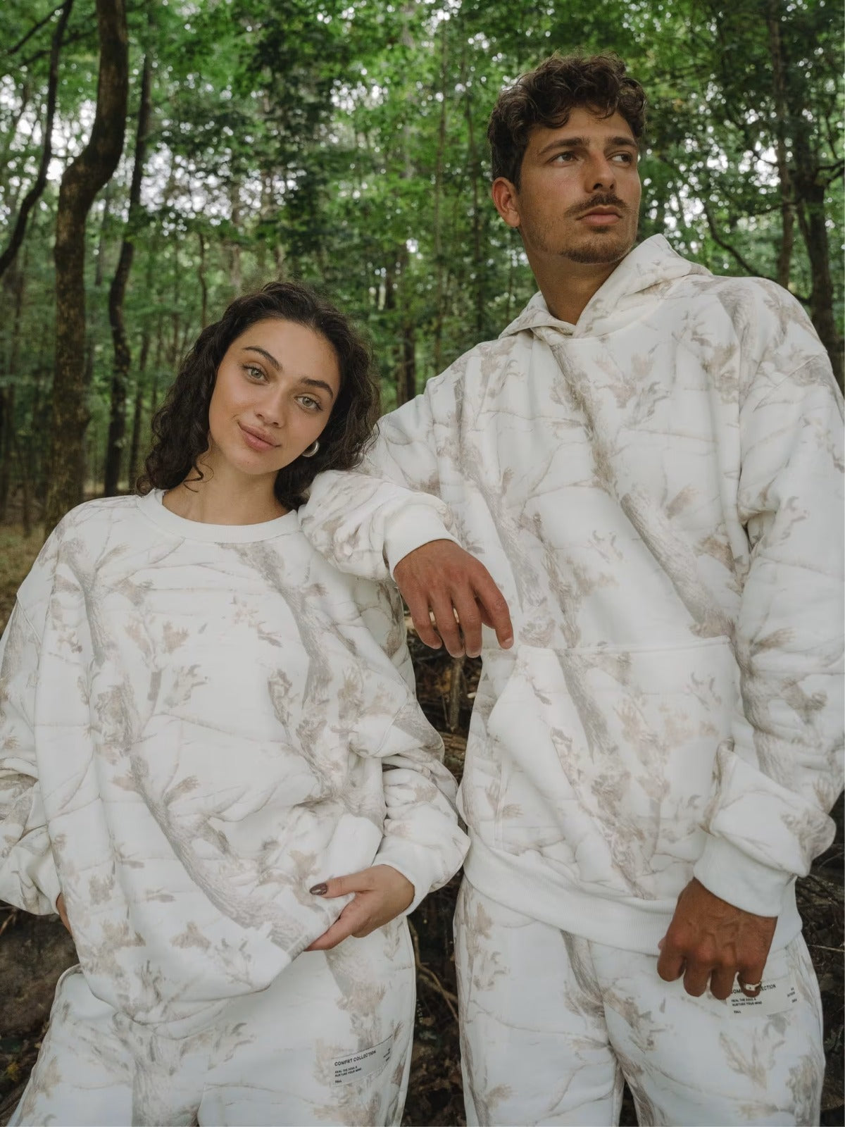 Sudadera con capucha oversize de camuflaje de árboles blanco – Sudadera de felpa unisex Comfort Collection